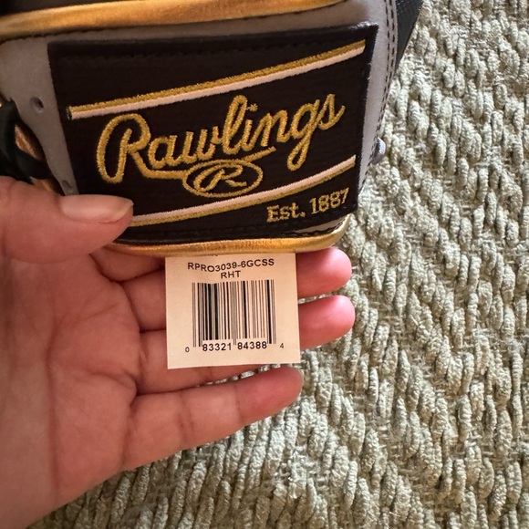 Rawlings 12.75 Authentic Major League Baseball glove - Picture 6 of 7